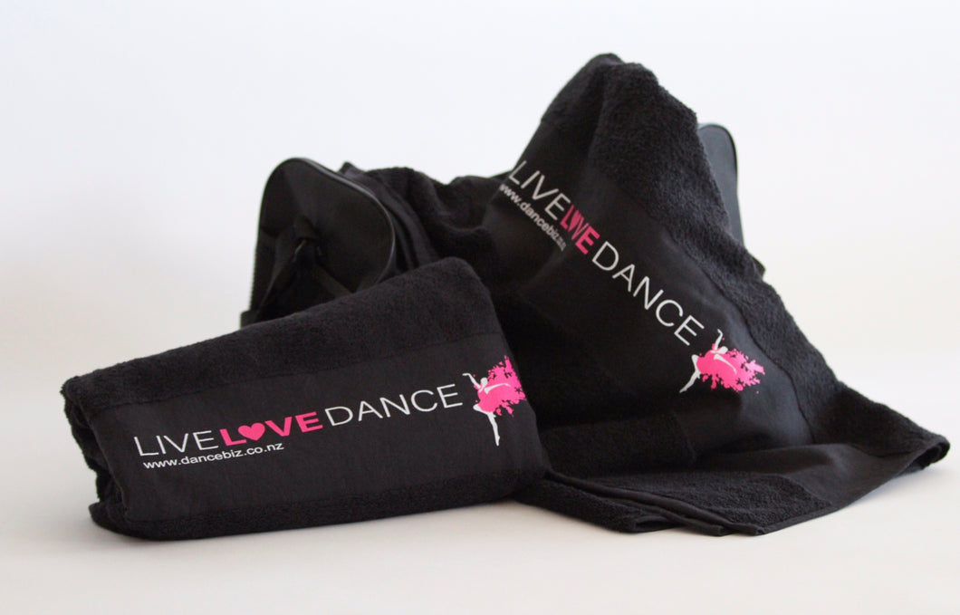 Towel ‘Live, Love,Dance’